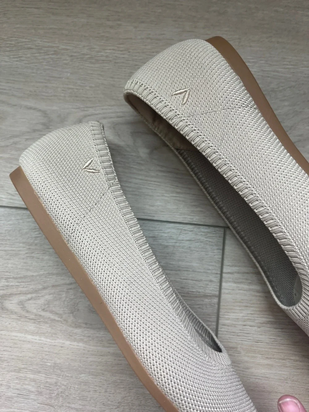 Vivaia Pointed-Toe Ballet Flats - Picture 5 of 8
